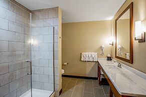 Comfort Suites Fishkill near Interstate 84