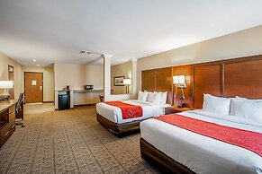 Comfort Suites Fishkill near Interstate 84