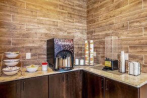 Comfort Suites Fishkill near Interstate 84