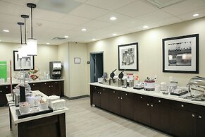 Hampton Inn & Suites Mount Laurel/Moorestown