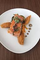 AC Hotel by Marriott Santa Marta