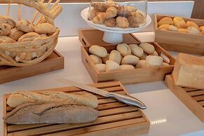 AC Hotel by Marriott Santa Marta