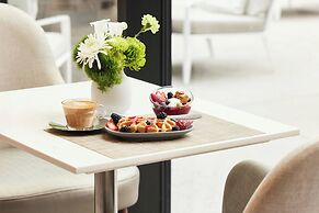 AC Hotel by Marriott Dallas by the Galleria