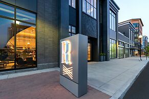 The Row Hotel at Assembly Row, Autograph Collection