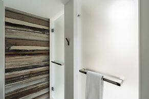 The Row Hotel at Assembly Row, Autograph Collection