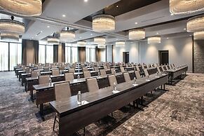 The Row Hotel at Assembly Row, Autograph Collection