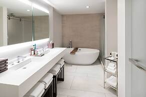 The Row Hotel at Assembly Row, Autograph Collection