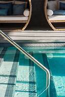 The Row Hotel at Assembly Row, Autograph Collection