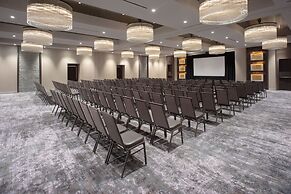 The Row Hotel at Assembly Row, Autograph Collection