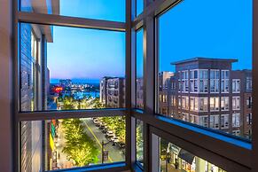 The Row Hotel at Assembly Row, Autograph Collection