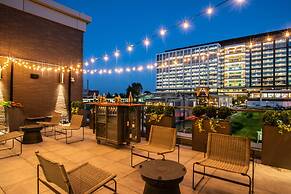 The Row Hotel at Assembly Row, Autograph Collection