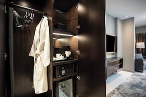 The Row Hotel at Assembly Row, Autograph Collection