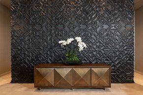 The Row Hotel at Assembly Row, Autograph Collection