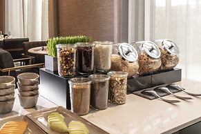 The Row Hotel at Assembly Row, Autograph Collection