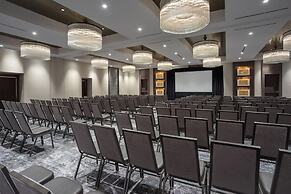 The Row Hotel at Assembly Row, Autograph Collection