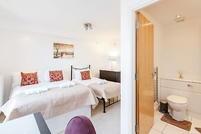 Premium London Excel Apartment