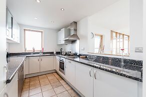 Premium London Excel Apartment