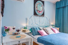 MAIN CENTRAL SQUARE guest house