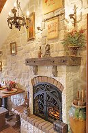 MAIN CENTRAL SQUARE guest house