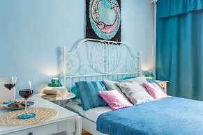 MAIN CENTRAL SQUARE guest house