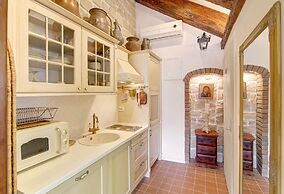 MAIN CENTRAL SQUARE guest house