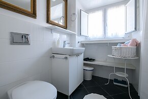 MAIN CENTRAL SQUARE guest house