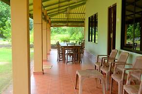 Wilpattu Dilsara Holiday Resort