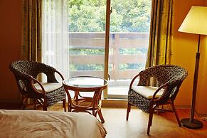 JUNGLE HOTEL Painu Maya