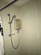 Jes & Warren's Place