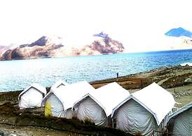 TIH The Norling Camp - Pangong