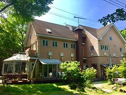 Estivant Club