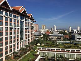 The Astra Luxury Suit condo