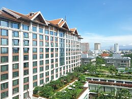 The Astra Luxury Suit condo