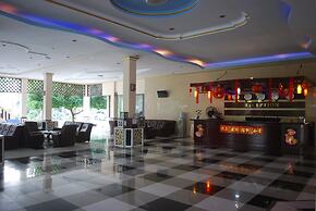 Golden Beach Resort Hotel