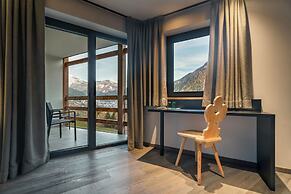 La Cort My Dollhouse - Adults Only