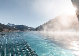 La Cort My Dollhouse - Adults Only