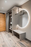 La Cort My Dollhouse - Adults Only