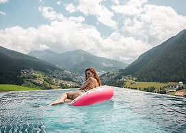 La Cort My Dollhouse - Adults Only