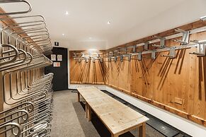 La Cort My Dollhouse - Adults Only