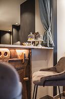 La Cort My Dollhouse - Adults Only