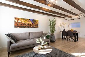 Canal Garden Apartment