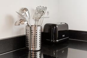 Canal Garden Apartment