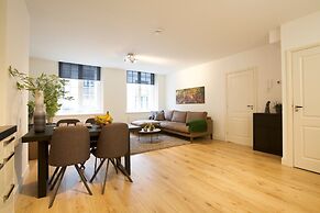 Canal Garden Apartment