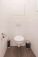 Canal Garden Apartment