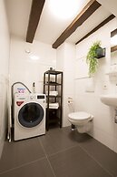 Canal Garden Apartment