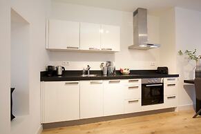 Canal Garden Apartment