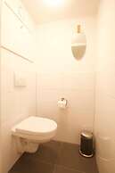 Canal Garden Apartment