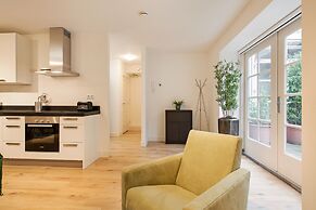 Canal Garden Apartment