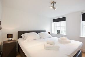 Canal Garden Apartment 11