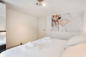 Canal Garden Apartment 11